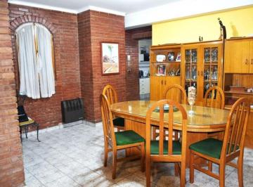 Casa de 7 ambientes, Dorrego · Casa en Venta en Coronel Dorrego Guaymallén