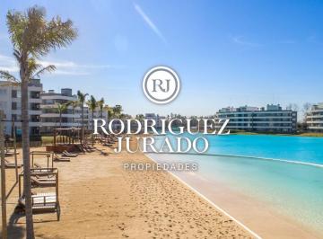 ROJ-ROJ-774_2 · Lagoon Pilar Viví Todo El Año Como Si Estuvieras de Vacaciones