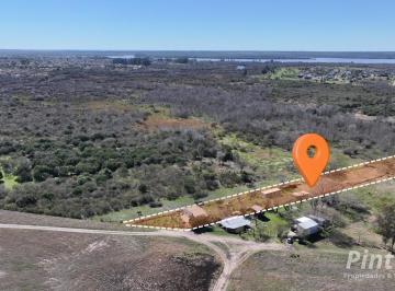 Casa · 124m² · 6 Ambientes · 1 Cochera · Dos Casas Sobre Ruta 135, a Muy Pocos Kilom del Puente Internacional y del Ingreso a Colón.