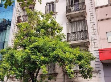 Departamento · 64m² · 3 Ambientes · Caballito - Luminoso Semipiso de 3 Amb! Excelente Ubicación!