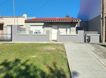 Casa · 66m² · 6 Ambientes · Casa a La Venta en Calle Gobernador Quiroz 1156
