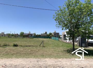 lote · Terreno en Venta 518 m² con Servicios en Barrio Punta Chacra de Roldán