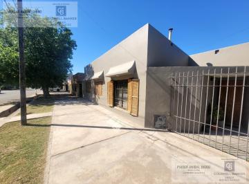 Casa · 136m² · 4 Ambientes · 1 Cochera · Casa en San Rafael, Zona Terminal de Ómnibus