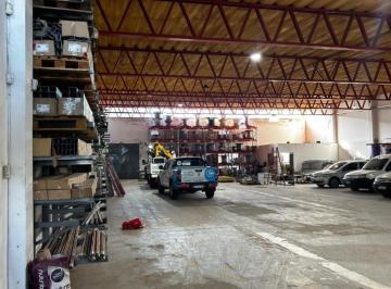 Bodega-Galpón · 800m² · 3 Ambientes · 1 Cochera · Galpon/salon