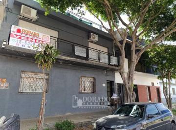 PH · 99m² · 4 Ambientes · Exclusivo PH de 188 m² Totales con Terraza y Balcon a La Calle