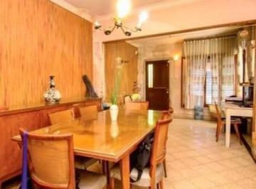 Casa en Venta de 7 ambientes San Martín · Oportunidad!, ¡Casa en Venta en Calle, Almirante Brown 2260!