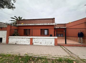 Casa de 6 ambientes, San Miguel de Tucumán · Venta Casa en Lucas Cordoba 1257