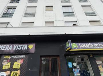 Departamento · 80m² · 4 Ambientes · Departamento en Venta de 2 Dorm. en Plaza Italia