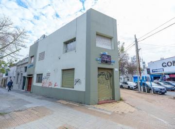 Casa · 220m² · 7 Ambientes · 1 Cochera · Casa en Venta en La Plata