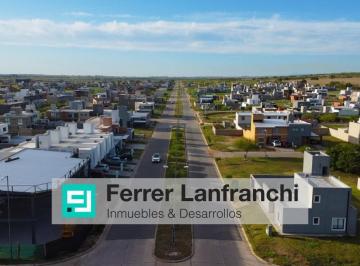 Terreno · 360m² · Lote en Docta Av 360 m²