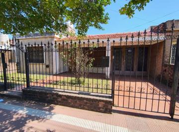 Casa de 8 ambientes, Córdoba · Venta Casa 3 Dorm Bº Ayacucho, Sobre Av Capdevila