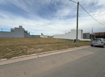 Terreno · 350m² · Terreno en Venta en Pampas de Manantiales 350 m²