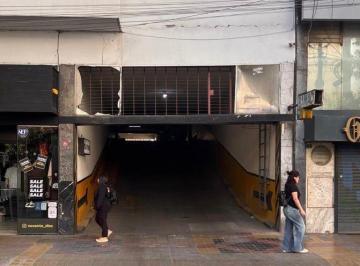 Ingreso · Cochera Céntrica Cubierta. Fácil Acceso. Seguridad 24 Hs