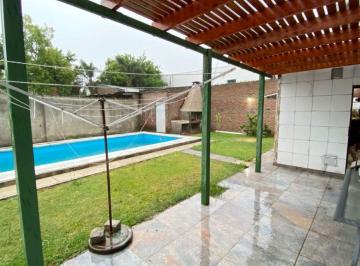 Casa de 8 ambientes, Ciudad de Santa Fe · ¡Oportunidad Única de Casa, Ubicada en Cochabamba 4900!
