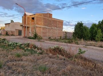 Terreno · 302m² · Venta/financia Terreno en Loteo Los Eucaliptos Cinco Saltos.