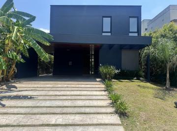 Casa · 174m² · 5 Ambientes · 2 Cocheras · Casa en Country The Point