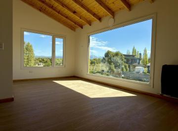PH · 96m² · 4 Ambientes · PH en Venta en Dina Huapi