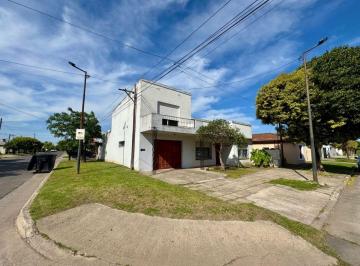 Casa de 6 ambientes, Chivilcoy · Casa Arenales 602 - Chivilcoy