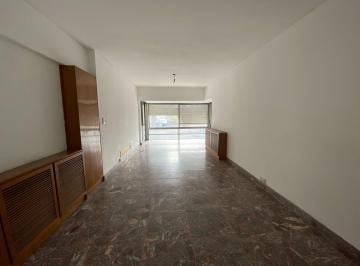 Departamento · 80m² · 3 Ambientes · 1 Cochera · Departamento - Microcentro