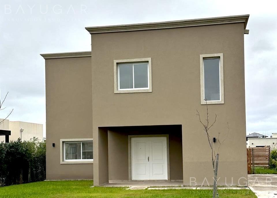 Venta Casa - Barrio Santa Lucía, Pilar del Este, Pilar