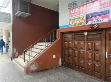 Local comercial · 140m² · Departamento en Centro · 3 Baños, 140 m² en Av Luro