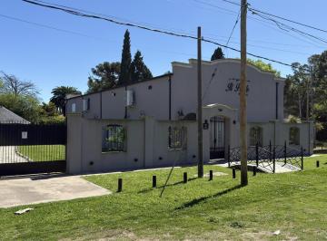 Edificio · 192m² · Edificio Comercial en Cañuelas - Av del Carmen Entre Juan Xxiii y Roca
