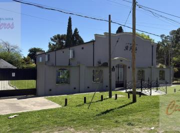 Edificio · 192m² · Edificio Comercial en Cañuelas - Av del Carmen Entre Juan Xxiii y Roca