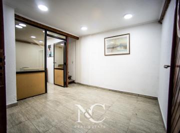 Local comercial · 35m² · 2 Ambientes · Local en Venta en Pinamar Centro