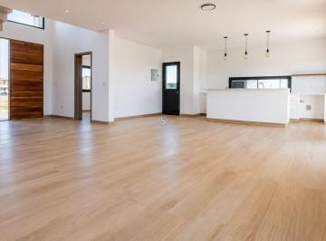 Casa · 159m² · 5 Ambientes · Casa en Venta en Araucarias, Puertos, Escobar