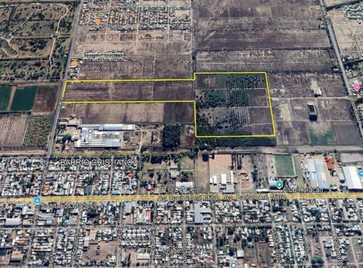 Terreno · 240000m²