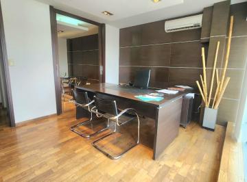 Oficina comercial · 108m² · 7 Ambientes · 2 Cocheras · Venta Oficina - Corazon del Cerro de Las Rosas - Excelente Ubicacion