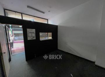 Local comercial · 17m² · Local en Galeria Americana en Santa Fe y Pueyrredon - 17 m²