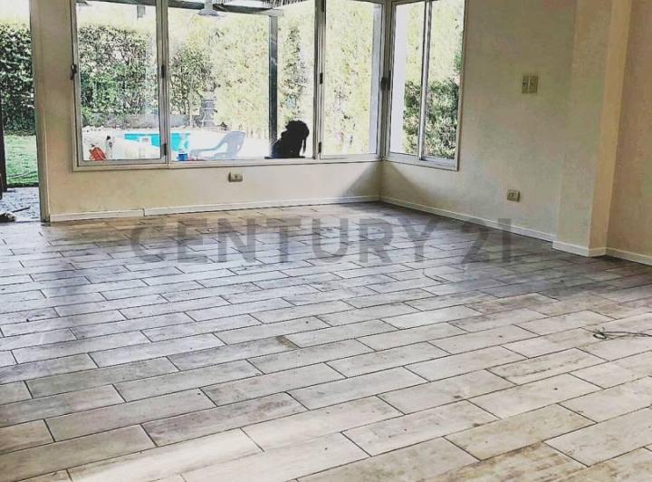 Casa · 170m² · 7 Ambientes · 2 Cocheras