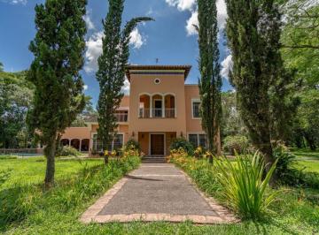 Casa de 6 ambientes, Salta · En Venta Casa 3 Dorm. - San Luis