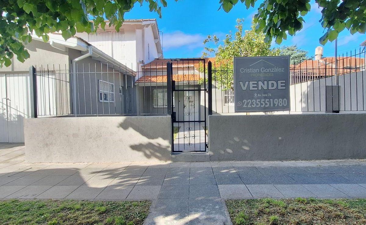 Casa de tres ambientes en el Barrio Parque Luro