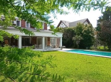 Casa · 216m² · 7 Ambientes · 4 Cocheras · Casa en Venta en La Alameda, Nordelta, Tigre