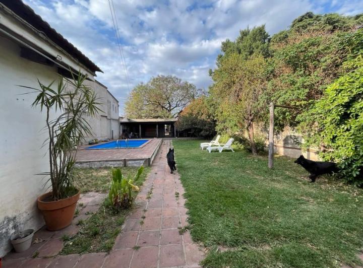 Casa · 250m² · 7 Ambientes