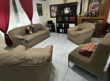 Casa · 310m² · 4 Ambientes · 4 Cocheras · Casa en Villa Adelina