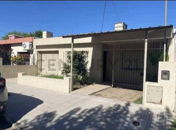 Casa · 150m² · 3 Ambientes · 1 Cochera · Casa