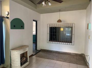 Casa · 70ha · 3 Ambientes · 1 Cochera · Casa Venta Ituzaingo