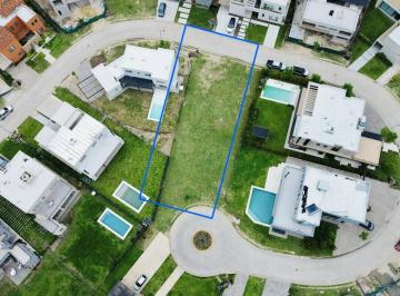 Terreno · 675m² · Lote Interno en Laguna Grande en Venta Orientacion Norte