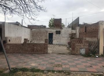 Casa · 114m² · 4 Ambientes · Casa en Venta Barrio Observatorio a Reciclar