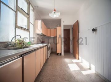 Departamento · 77m² · 5 Ambientes · 1 Cochera · Departamento 2 Dorm., Cochera y Estudio o 3° Dormitorio
