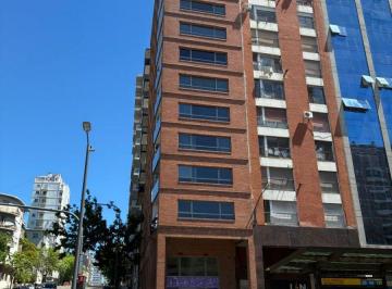 Departamento de 3 ambientes, San Telmo · Semipiso 3 Amb Muy Luminoso - Av San Juan 203