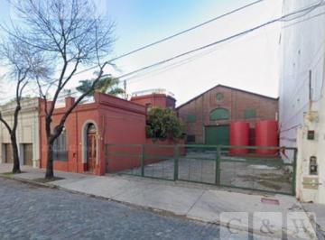 Bodega-Galpón · 1500m² · Deposito con Oficinas en Alquiler en El Distrito Tecnológico