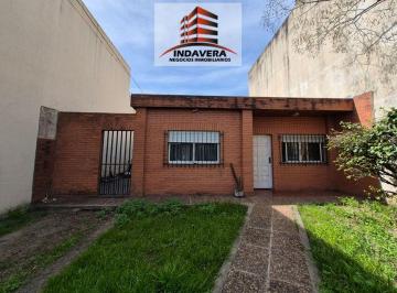 Terreno , Tres de Febrero · Lote 292 m² Totales. Zonificación: R2a/c2 - Caseros Centro - Permuta