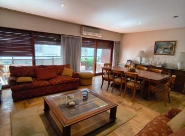 Departamento · 190m² · 4 Ambientes · 2 Cocheras · Departamento en Piso 4 Amb. con Dependencia, Balcon y Cochera Doble Cubierta - Zona: Plaza Mitre