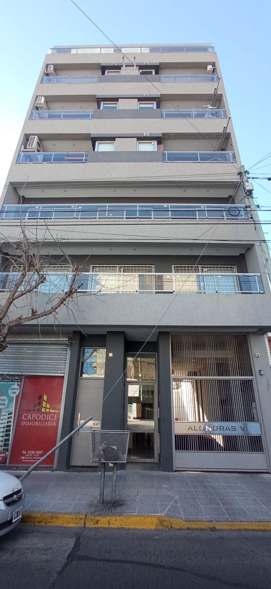 Calle 149 1210 Berazategui centro