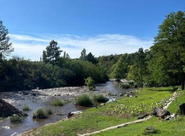Casa · 700m² · 15 Ambientes · 1 Cochera · Venta Casa Los Reartes, Calamuchita. Todo Río del Medio