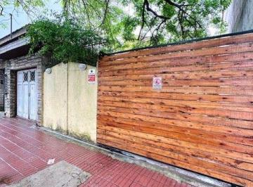Casa de 4 ambientes, Mar del Plata · Casa 4 Amb. C/ Garage y Parque. Lote Ideal Desarrollo. Chauvin